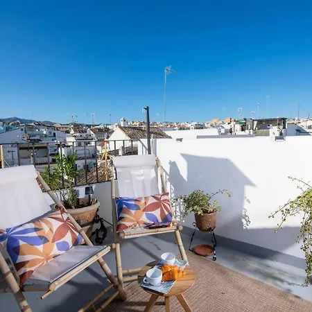 Eclectic Townhouse W Rooftop In Center Estepona