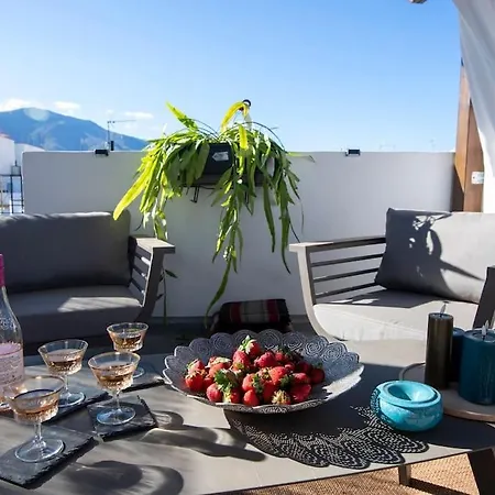 Eclectic Townhouse W Rooftop In Center Estepona